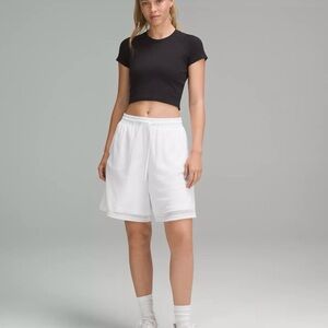 lululemon athletica White Women’s Athletic Shorts - Relaxed Fit NWT size 4